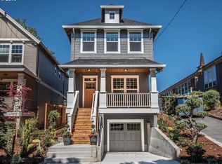 3745 SE Flavel St, Portland, OR 97202