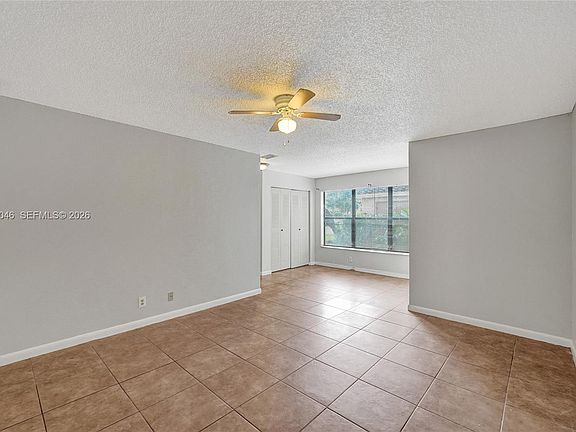 5th image of 2846 S University Dr APT 4102