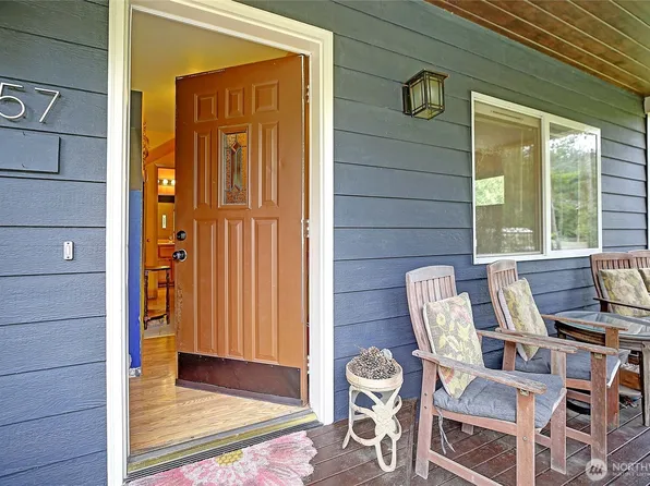 657 SW Camano Drive, Camano Island, WA 98282