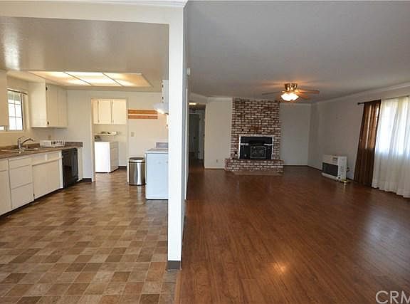 3rd image of 3232 Keeling Ave