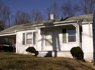 75 Locust St, Ridgeway, VA 24148