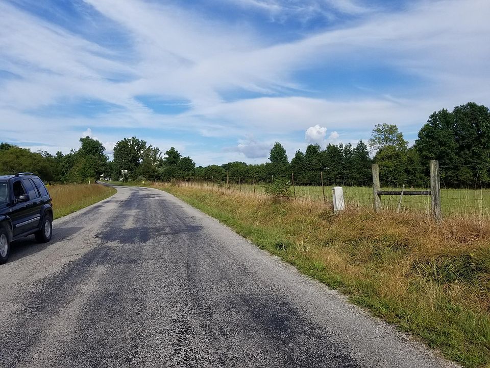 2nd image of 2419 Glenobey Rd