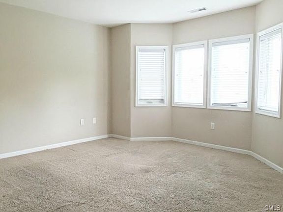 5th image of 2660 North Ave #114
