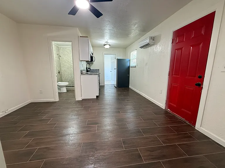 237 W Sahuaro St #2 — Photo 2