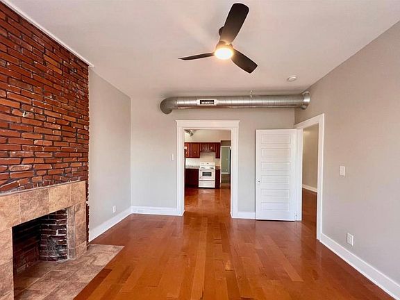 5th image of 3743 Louisiana Ave #1A