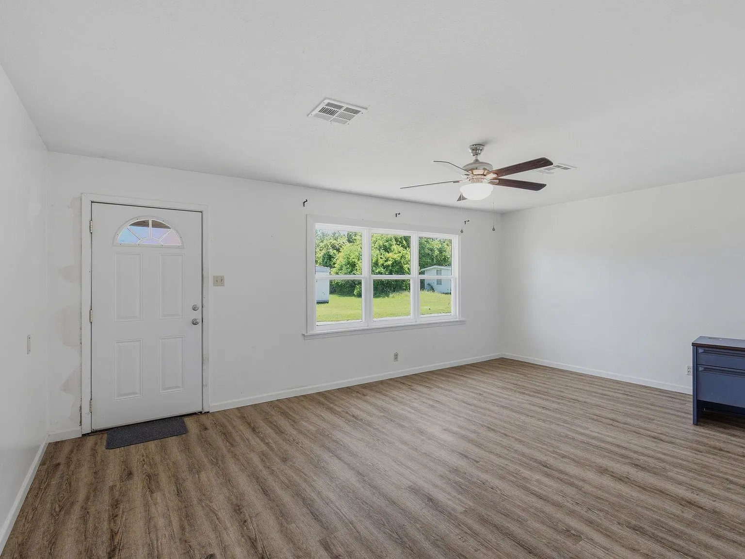 2 bed, 1438 sqft, $1,200 — Photo 3