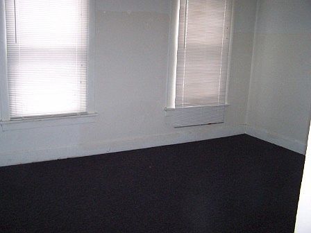 3rd image of 473 E McMillan St #2