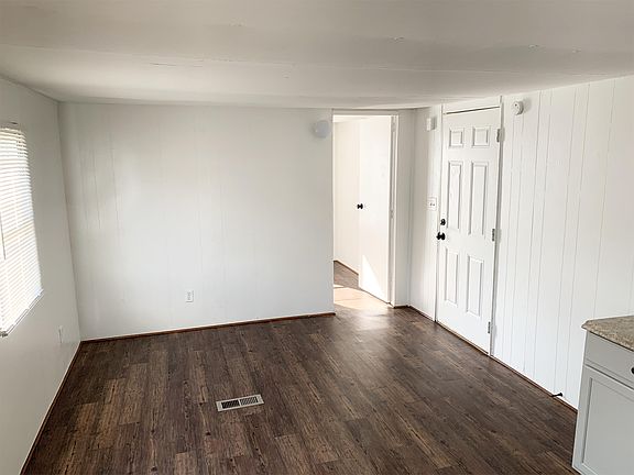 2nd image of 807 Edgemont Ave Lot 12