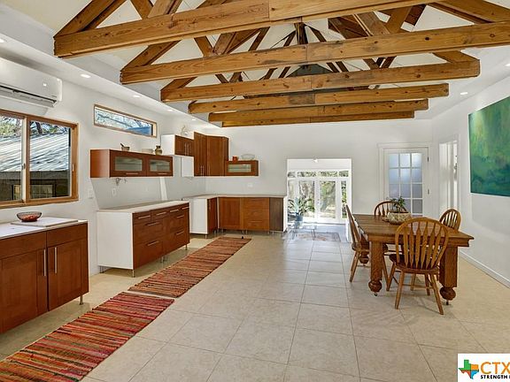 3rd image of 1212 Rolling Hills Dr