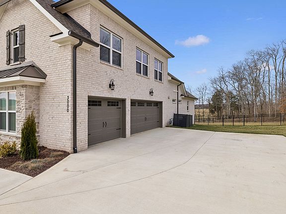 5th image of 3000 Henley Way