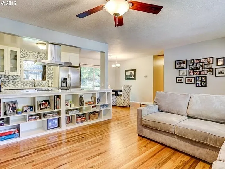 2520 SW Edgemoor Ave — Photo 6