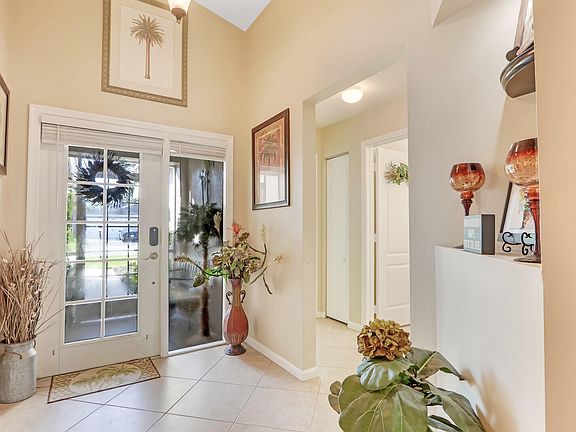 4th image of 8956 SW Bonneville Drive