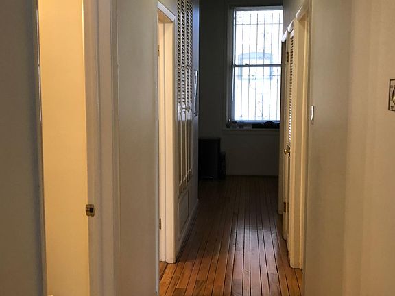 3rd image of 1746 N Wells St #3N