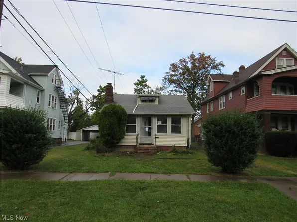 17815 Olympia Rd, Cleveland, OH 44112