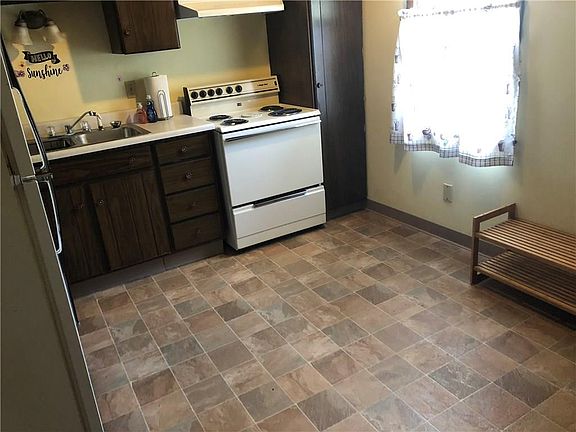 5th image of 726 Liberty St APT C
