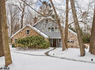 302 Mountain Rd, State College, PA 16801