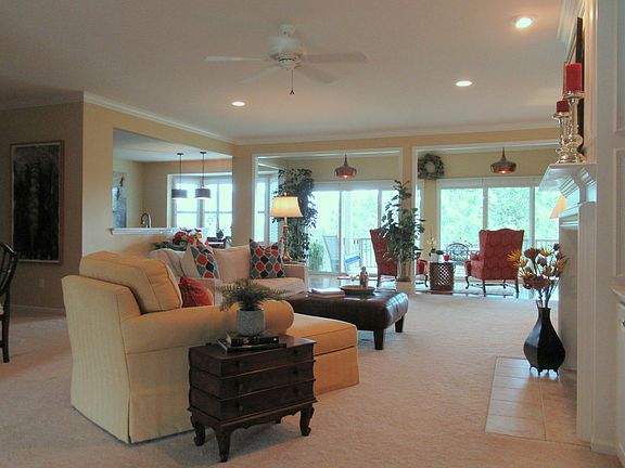 5th image of 9517 Pine Valley Dr