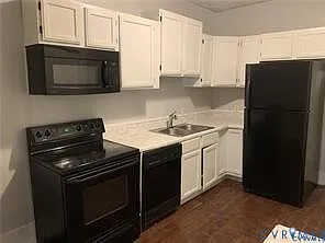 3317 Waverly Blvd #B — Photo 13