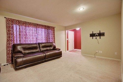 5th image of 9703 W 92nd St