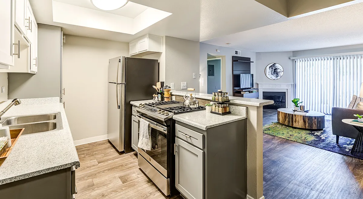 Building Photo - Veranda Ontario