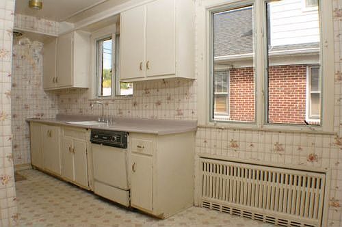 4th image of 641 Britton Ave