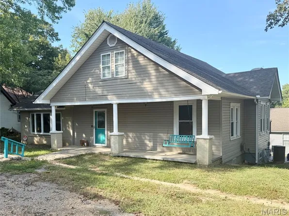 311 W Richardson Ave, Puxico, MO 63960