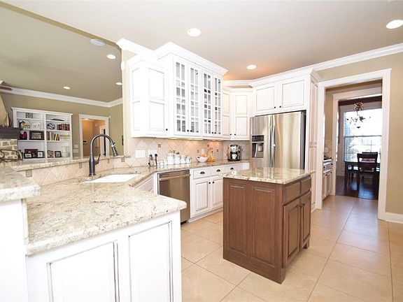 2nd image of 4212 N Candlewood Pl