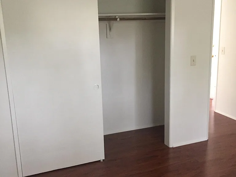 14551 Vose St #C — Photo 8