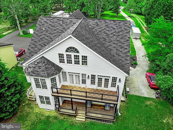 4th image of 8177 Bodkin Ave