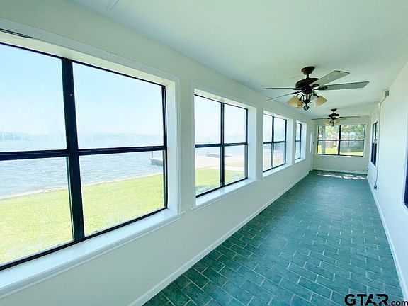 5th image of 222 King Louis Ct