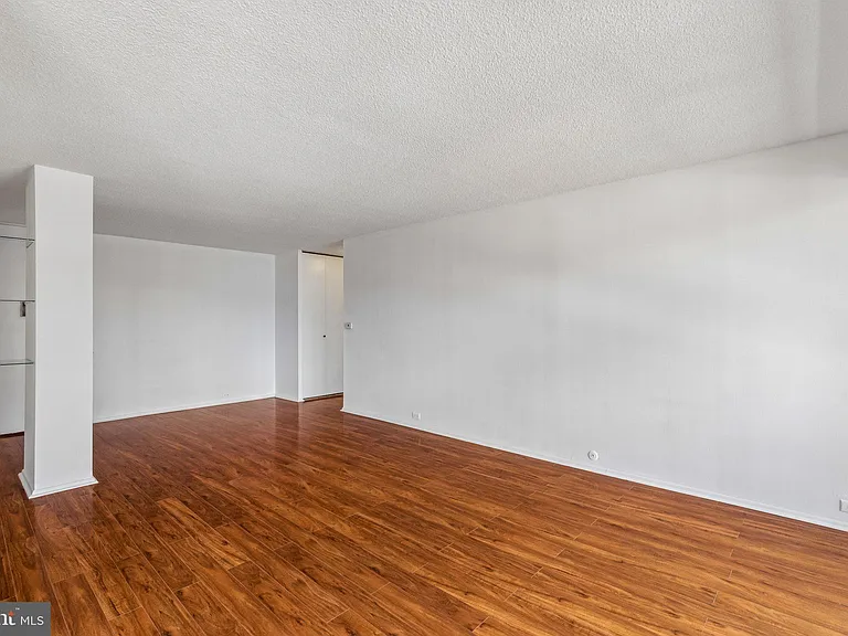 1326 Spruce St #42-1901 — Photo 5