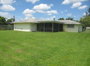 104 Oriole Ct, Royal Palm Beach, FL 33411