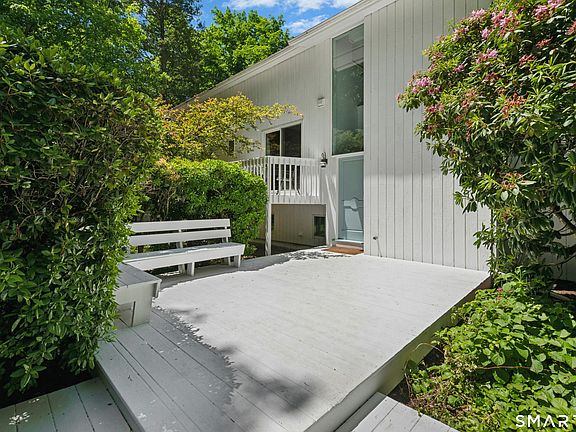 4th image of 38 Old Redding Road