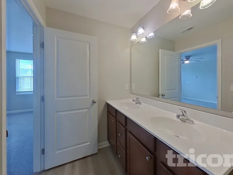 757 Sequoia Dr — Photo 7