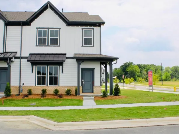 9241 Harwen Ln, Charlotte, NC 28215