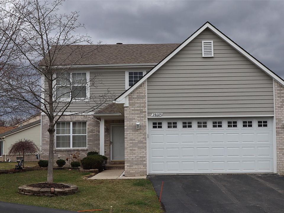 1st image of 28685 Bayberry Ct E