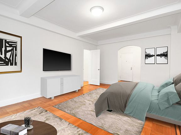 2nd image of 3 E 66th St APT 6