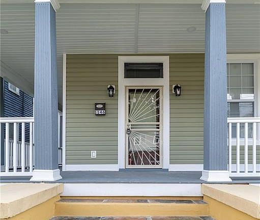 2nd image of 1146 W Washington St