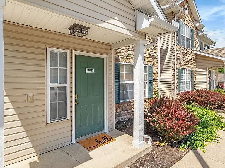 14943 Lenox Dr #523 — Photo 2