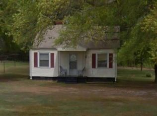 636 Summit Rd, Eden, NC 27288