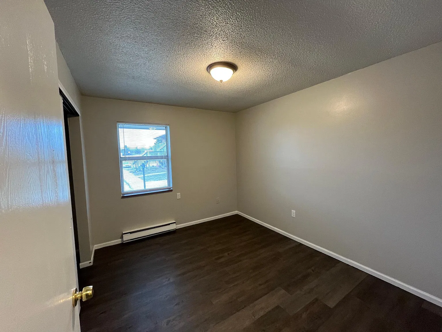 400 Park Dr — Photo 4