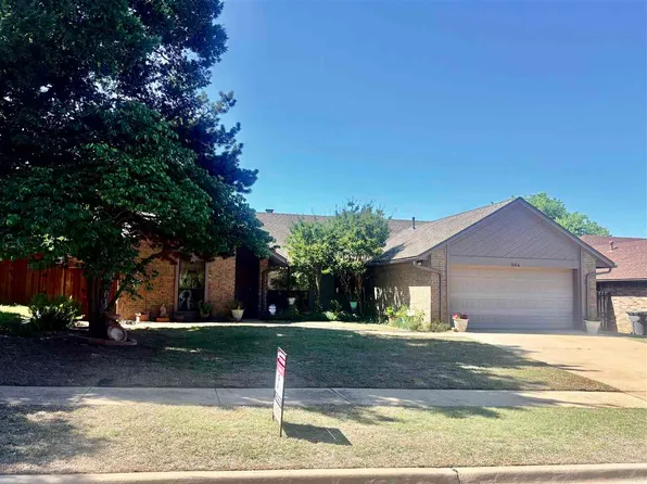 204 NE 48th St, Lawton, OK 73507