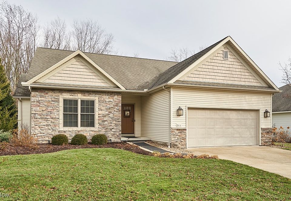 1st image of 311 Hidden Pond Dr