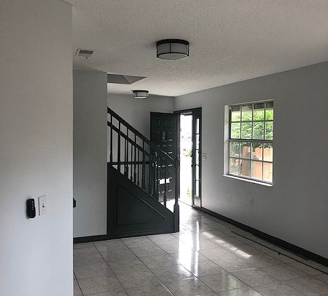 3rd image of 635 Woodward St #1