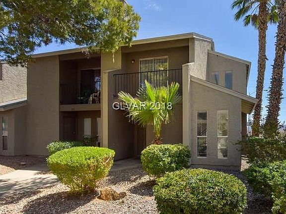 2nd image of 581 Sellers Pl