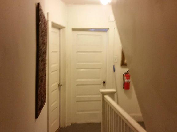 5th image of 79 Woodbine Ave