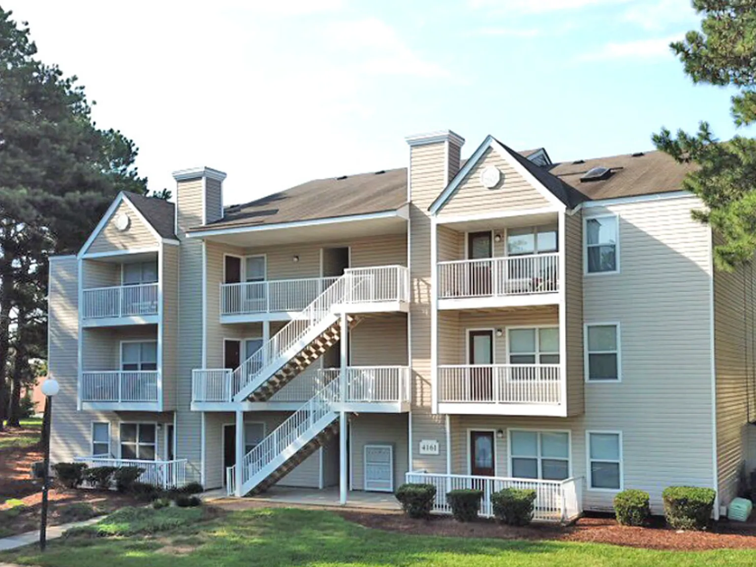 Stonebridge Apartments — Photo 4