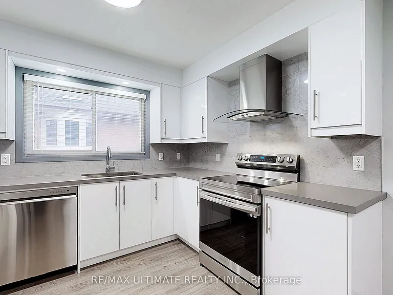 36 Jayfield Rd #UPPER — Photo 13