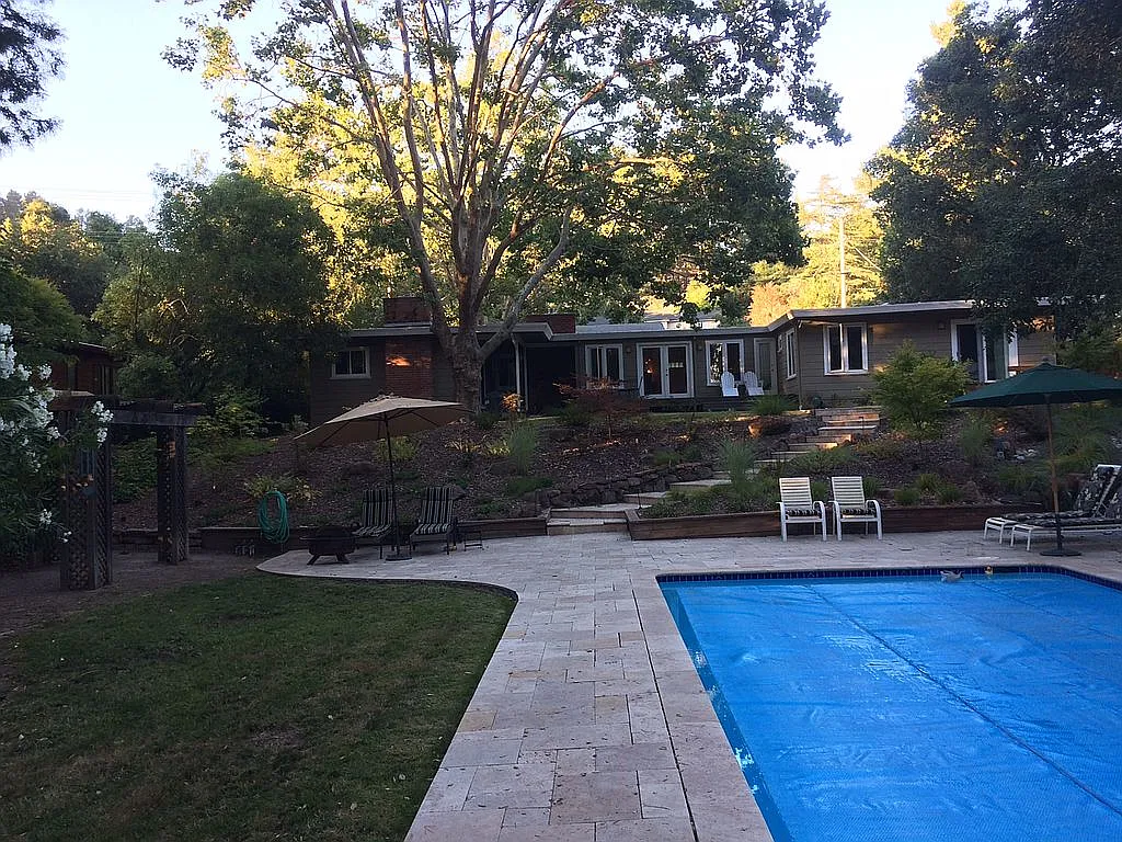 90 Tara Rd photo 1