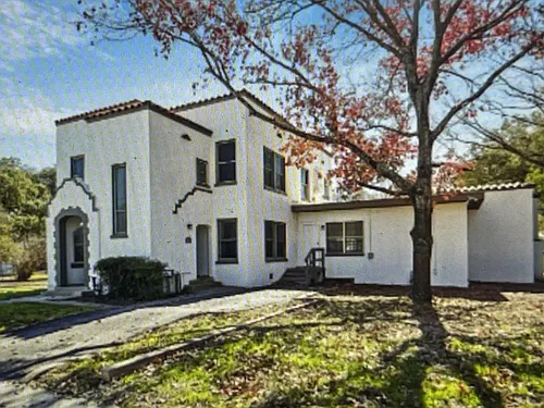 326 E Mistletoe Ave #3 Photo 1